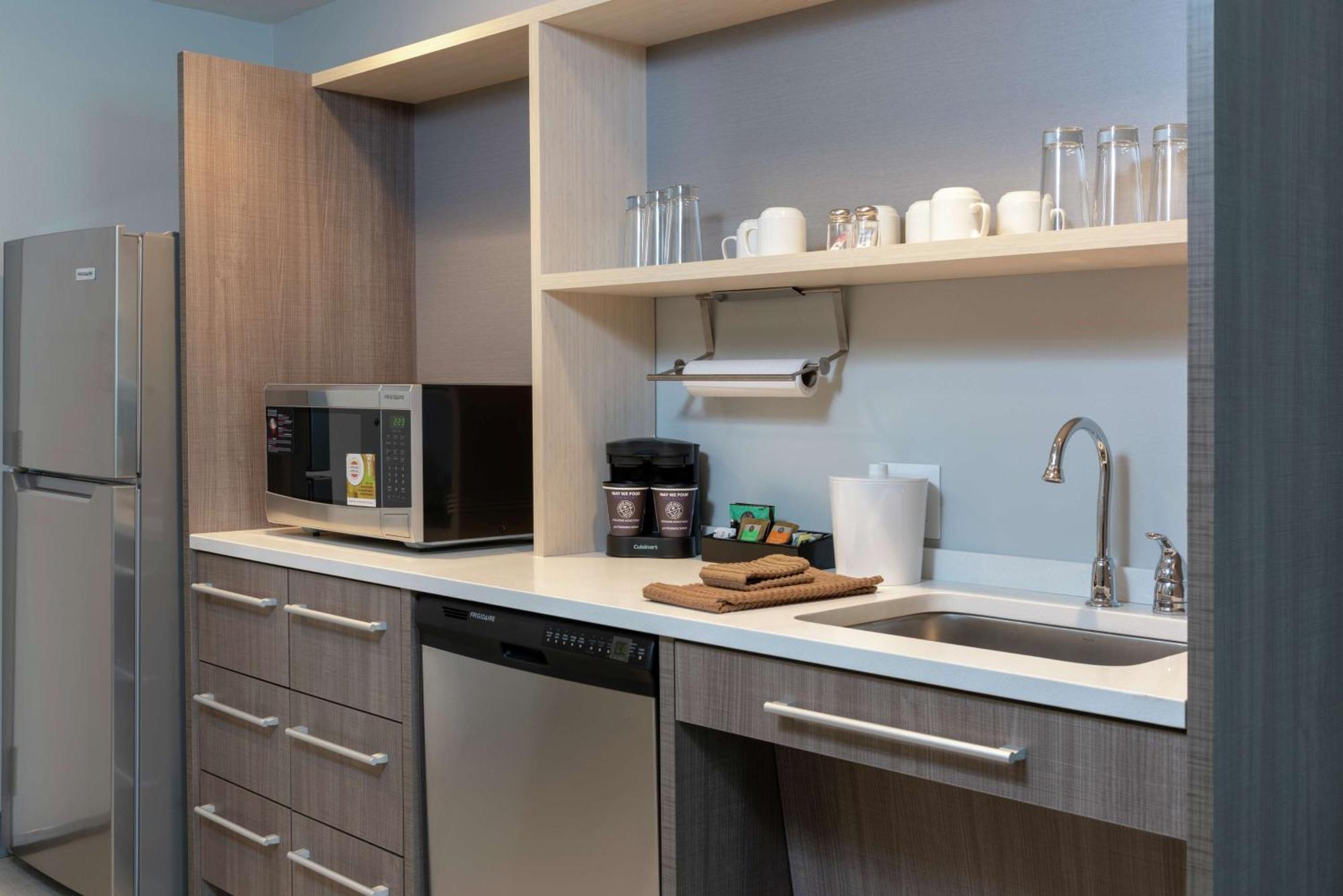 Home2 Suites By Hilton Indianapolis Airport Ngoại thất bức ảnh
