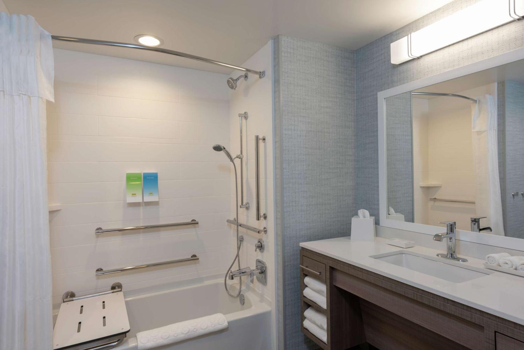 Home2 Suites By Hilton Indianapolis Airport Ngoại thất bức ảnh